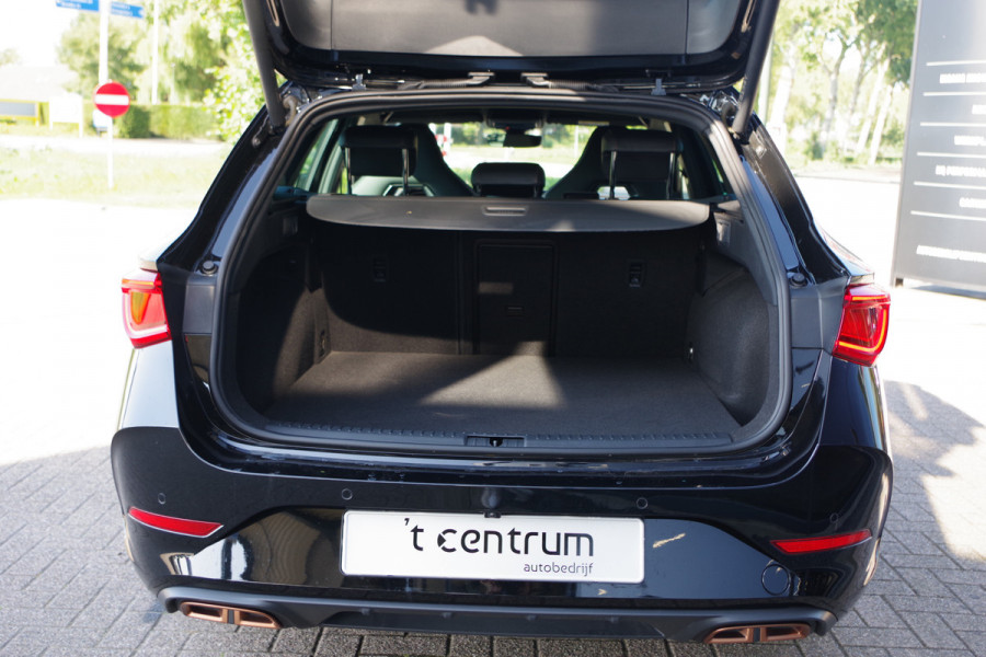 CUPRA Leon Sportstourer 1.4 e-Hybrid 245 PK VZ Copper Edition, Adap. Cruise Control, Kuipstoelen, Sfeerverlichting, LED