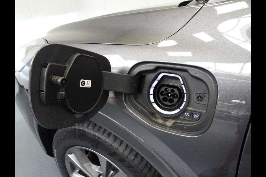 Ford Kuga 2.5 PHEV Plug-In ST-Line X NAVI/CAMERA/LED/B&O/HEAD-UP/18"LMV!