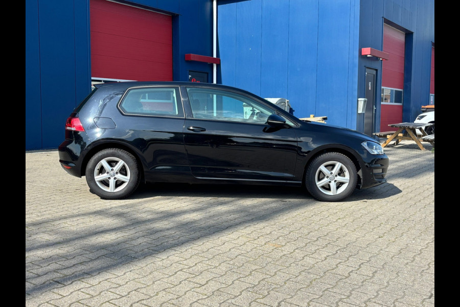 Volkswagen Golf 1.2 TSI Trendline | Airco + Cruise control |