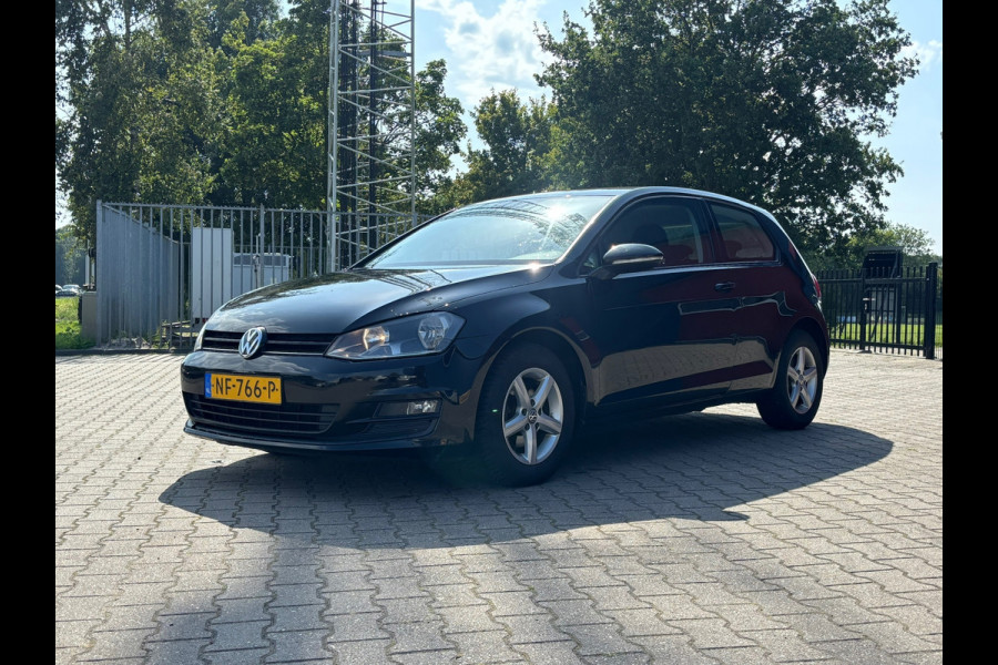 Volkswagen Golf 1.2 TSI Trendline | Airco + Cruise control |