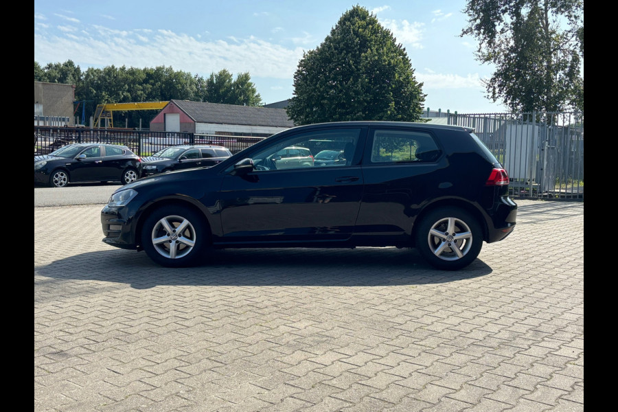 Volkswagen Golf 1.2 TSI Trendline | Airco + Cruise control |