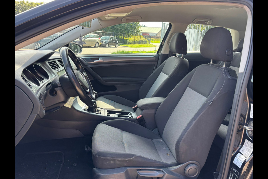 Volkswagen Golf 1.2 TSI Trendline | Airco + Cruise control |