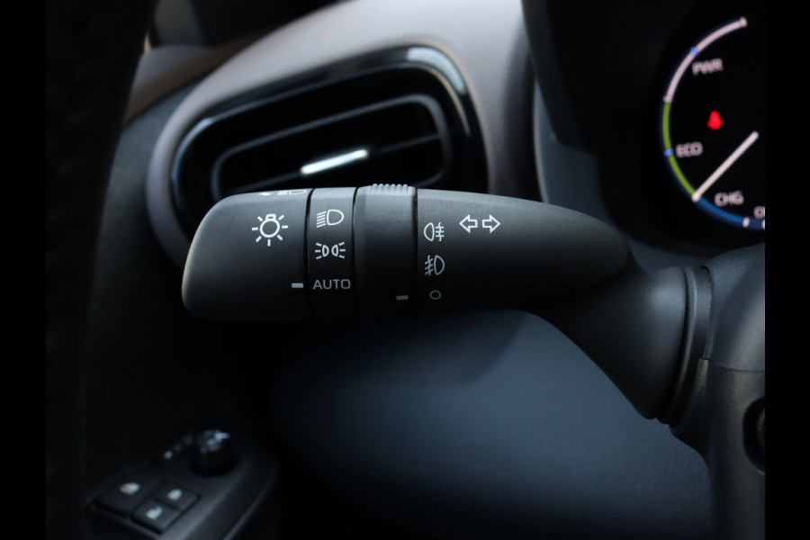 Toyota Yaris Cross 1.5 Hybrid Executive | Panoramadak | Head-Up | Park-Assist