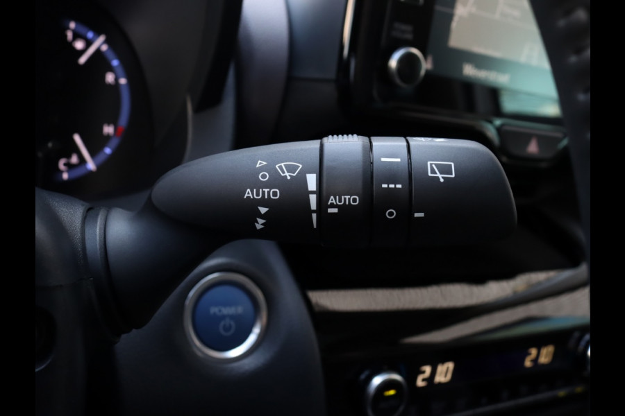 Toyota Yaris Cross 1.5 Hybrid Executive | Panoramadak | Head-Up | Park-Assist
