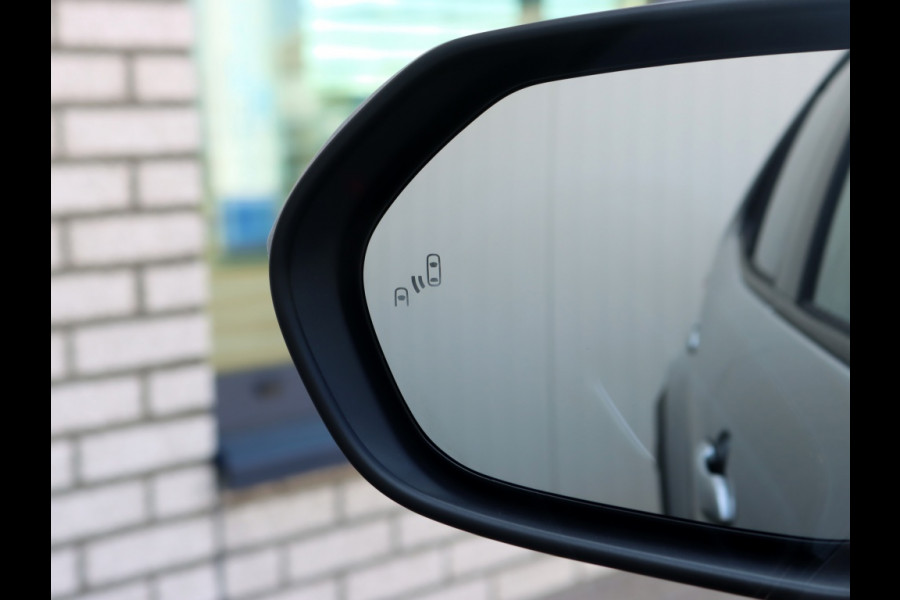 Toyota Yaris Cross 1.5 Hybrid Executive | Panoramadak | Head-Up | Park-Assist