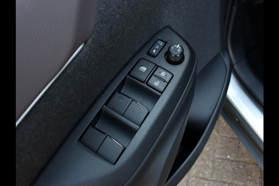 Toyota Yaris Cross 1.5 Hybrid Executive | Panoramadak | Head-Up | Park-Assist