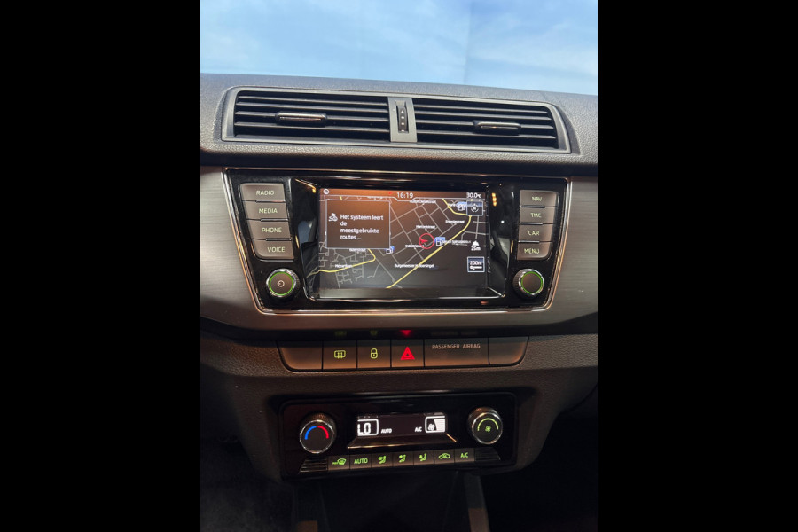 Škoda Fabia Combi 1.0 TSI Business Edition Panodak, Trekhaak, Clima, Navi