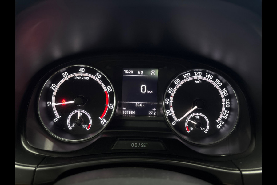Škoda Fabia Combi 1.0 TSI Business Edition Panodak, Trekhaak, Clima, Navi