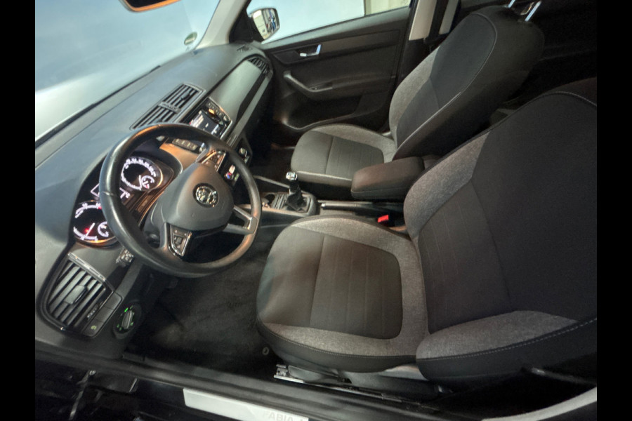 Škoda Fabia Combi 1.0 TSI Business Edition Panodak, Trekhaak, Clima, Navi