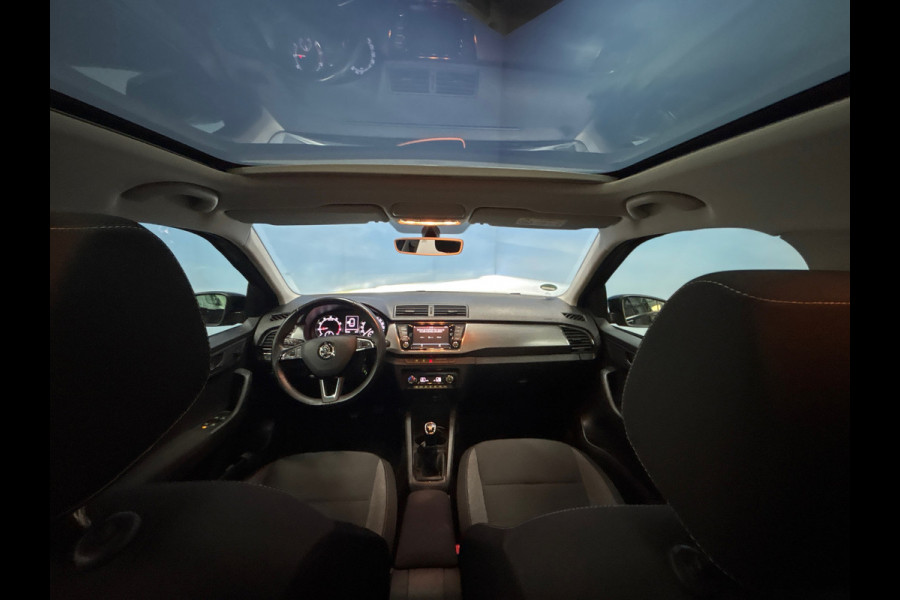 Škoda Fabia Combi 1.0 TSI Business Edition Panodak, Trekhaak, Clima, Navi