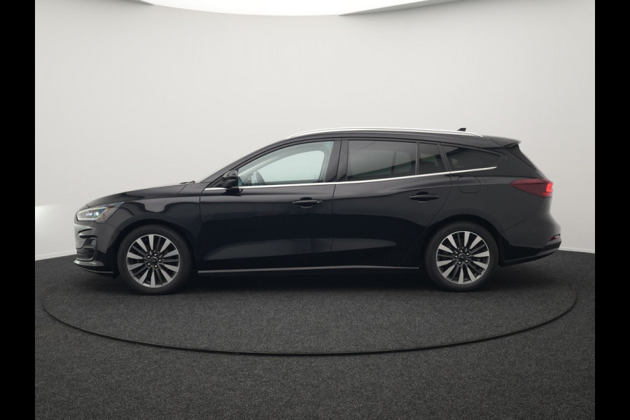Ford Focus EcoBoost Hybrid 155pk Dealer O.H | Trekhaak Af Fabriek | Adaptive Cruise | Camera | Apple Carplay | Verwarmde Sportstoel & Stuur | Navigatie | Blis | Virtual | DAB |