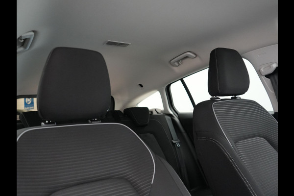Ford Focus EcoBoost Hybrid 155pk Dealer O.H | Trekhaak Af Fabriek | Adaptive Cruise | Camera | Apple Carplay | Verwarmde Sportstoel & Stuur | Navigatie | Blis | Virtual | DAB |