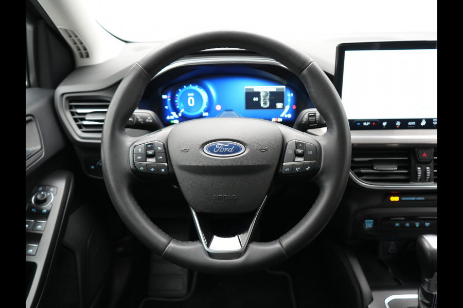 Ford Focus EcoBoost Hybrid 155pk Dealer O.H | Trekhaak Af Fabriek | Adaptive Cruise | Camera | Apple Carplay | Verwarmde Sportstoel & Stuur | Navigatie | Blis | Virtual | DAB |