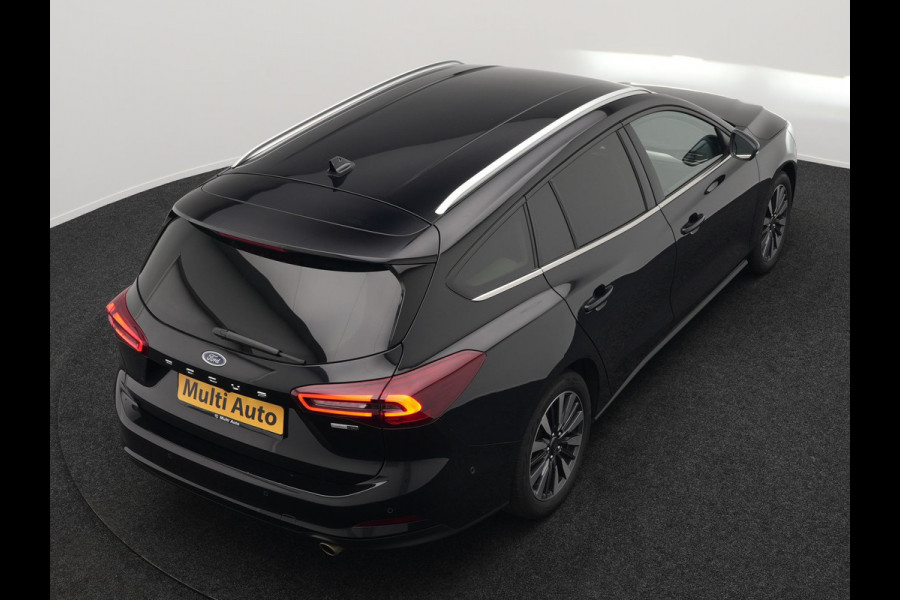Ford Focus EcoBoost Hybrid 155pk Dealer O.H | Trekhaak Af Fabriek | Adaptive Cruise | Camera | Apple Carplay | Verwarmde Sportstoel & Stuur | Navigatie | Blis | Virtual | DAB |