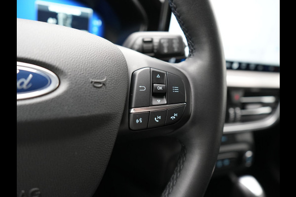 Ford Focus EcoBoost Hybrid 155pk Dealer O.H | Trekhaak Af Fabriek | Adaptive Cruise | Camera | Apple Carplay | Verwarmde Sportstoel & Stuur | Navigatie | Blis | Virtual | DAB |