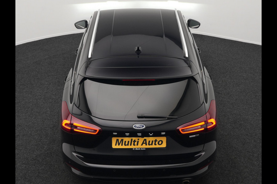 Ford Focus EcoBoost Hybrid 155pk Dealer O.H | Trekhaak Af Fabriek | Adaptive Cruise | Camera | Apple Carplay | Verwarmde Sportstoel & Stuur | Navigatie | Blis | Virtual | DAB |