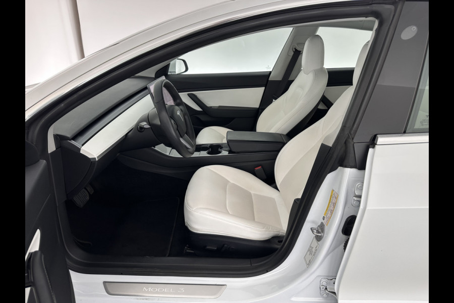 Tesla Model 3 Long Range AWD 75 kWh [ 3-Fase ] (INCL-BTW) Aut. *PANO | AUTO-PILOT | LUXURY-LEATHER | TOWBAR | KEYLESS | FULL-LED | MEMORY-PACK | SURROUND-VIEW | DAB | CARPLAY | DIGI-COCKPIT | LANE-ASSIST | COMFORT-SEATS | 18"ALU*
