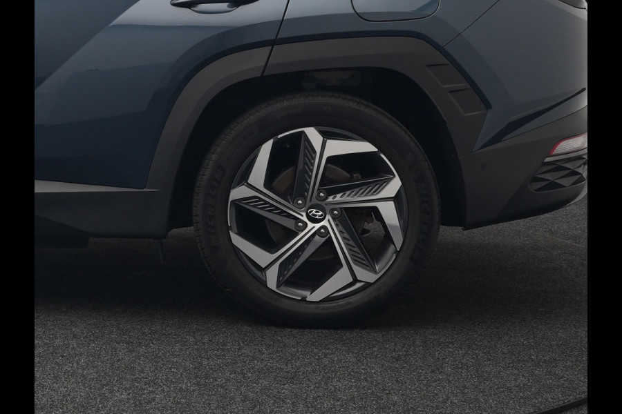 Hyundai Tucson T-GDI Premium 4WD Plug in Hybrid 265pk Dealer O.H PHEV | Adaptive Cruise | 360 Camera | Apple Carplay | Lederen Sportstoelen Ventilatie & Verwarmd | Krell Audio | Blis | Navigatie | Virtual | DAB |