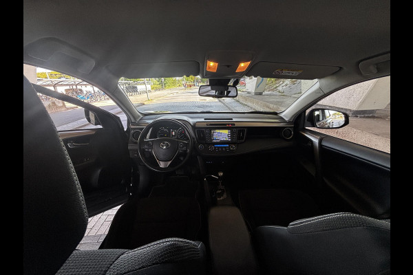 Toyota RAV4 2.5 HYBRID DYNAMIC BLACK GARANTIE 10-2027 NAVI.ADAPTIVE CRUISE.PDC VOOR+ACHTER 100% ONDERHOUDEN