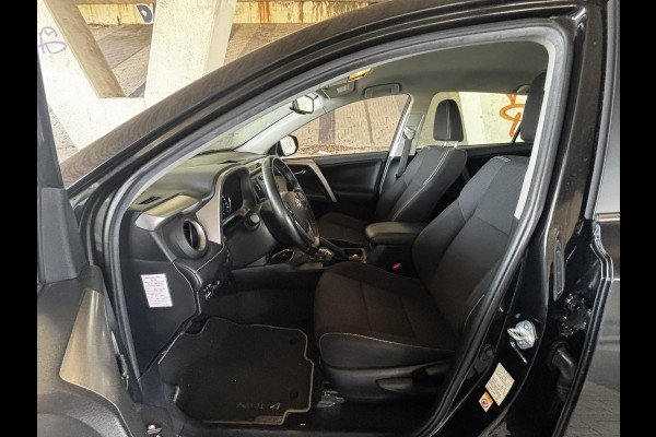 Toyota RAV4 2.5 HYBRID DYNAMIC BLACK GARANTIE 10-2027 NAVI.ADAPTIVE CRUISE.PDC VOOR+ACHTER 100% ONDERHOUDEN