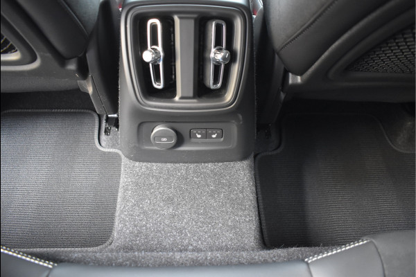 Volvo XC40 1.5 T5 Recharge R-Design 262 Pk Leder Navi Camera ACC 19 Inch