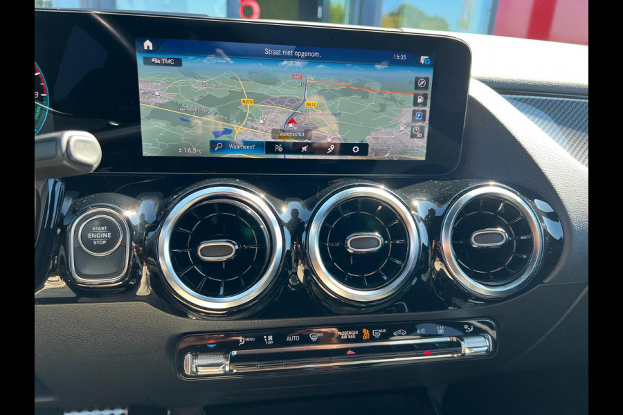 Mercedes-Benz GLA 250 e Business Solution AMG Limited