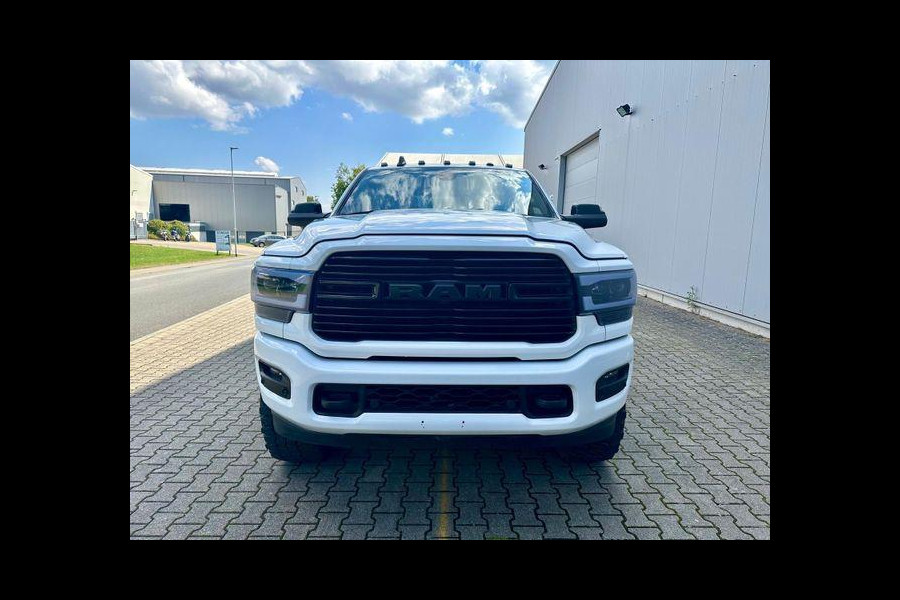 Dodge Ram 2500 Larami 6,4 V8 4x4 Crew Cab LPG onderbouw