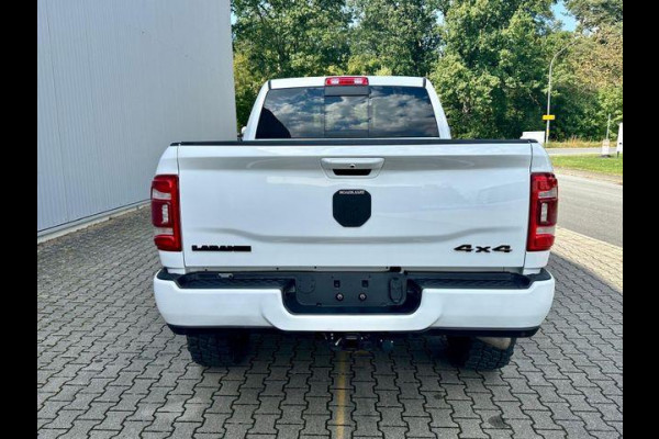 Dodge Ram 2500 Larami 6,4 V8 4x4 Crew Cab LPG onderbouw