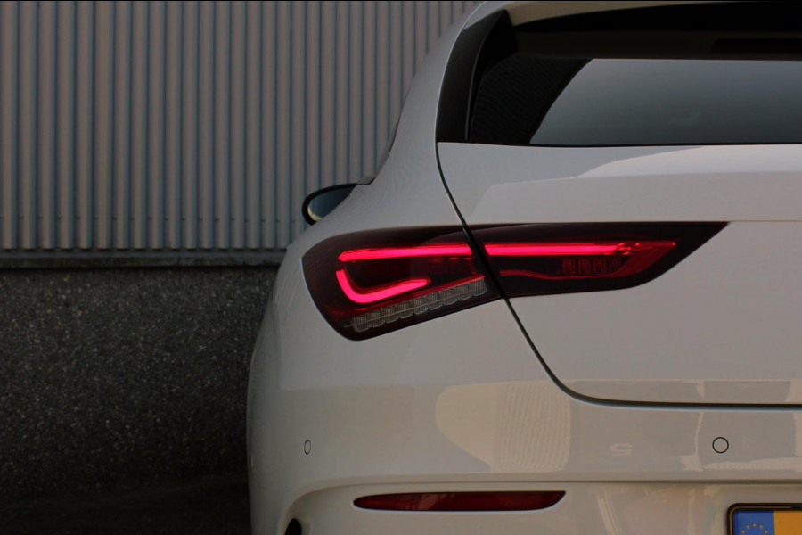 Mercedes-Benz CLA-Klasse Shooting Brake CLA 220 Aut. AMG Line Night, Pano, Sfeerverl.