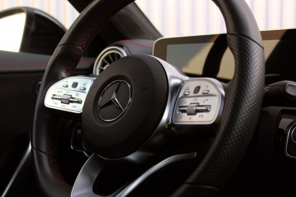Mercedes-Benz CLA-Klasse Shooting Brake CLA 220 Aut. AMG Line Night, Pano, Sfeerverl.