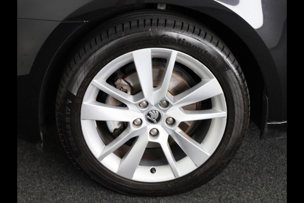 Škoda Octavia Combi 1.0 TSI Greentech Business Edition 115 pk | Navigatie | Parkeersensoren achter | Autom. airco | Apple Carplay/Android Auto | Stoelverwarming |