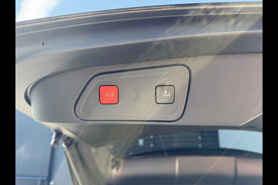 Peugeot 3008 1.6 HYbrid 225 Allure | El. achterklep | Panoramadak | Prijs is rijklaar