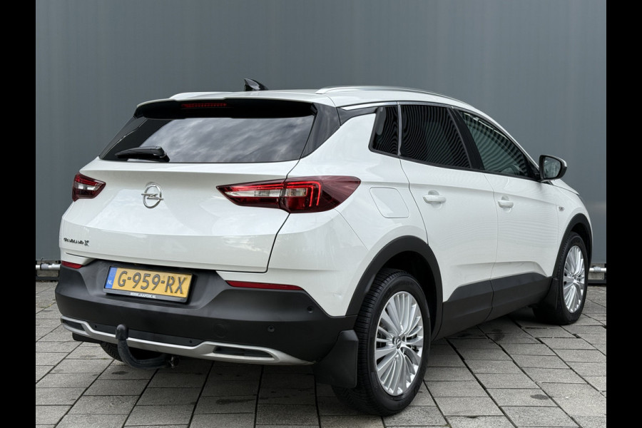 Opel Grandland X BWJ 11-2019 | 1.6T 181PK Executive AUTOMAAT | TREKHAAK | CAMERA  | CLIMA | NAVI | CARPLAY | PDC |