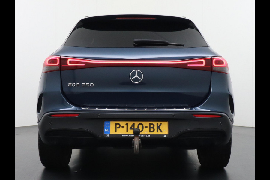 Mercedes-Benz EQA 250 67 kWh AMG AMBILIGHT | ADAPTIVE CRUISE | CAMERA | DODE HOEK | COMPLEET DEALER ONDERHOUDEN