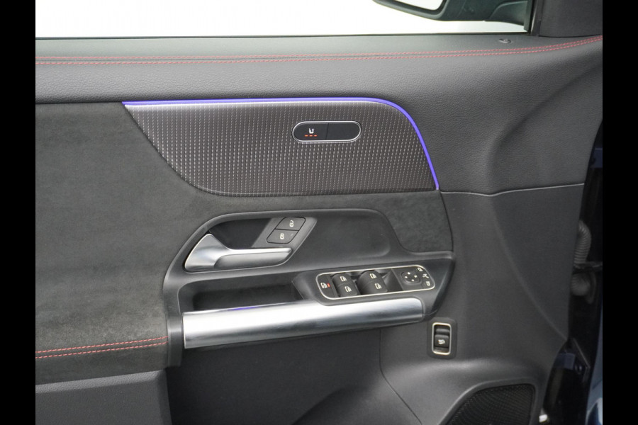 Mercedes-Benz EQA 250 67 kWh AMG AMBILIGHT | ADAPTIVE CRUISE | CAMERA | DODE HOEK | COMPLEET DEALER ONDERHOUDEN