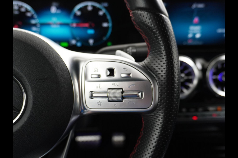 Mercedes-Benz EQA 250 67 kWh AMG AMBILIGHT | ADAPTIVE CRUISE | CAMERA | DODE HOEK | COMPLEET DEALER ONDERHOUDEN
