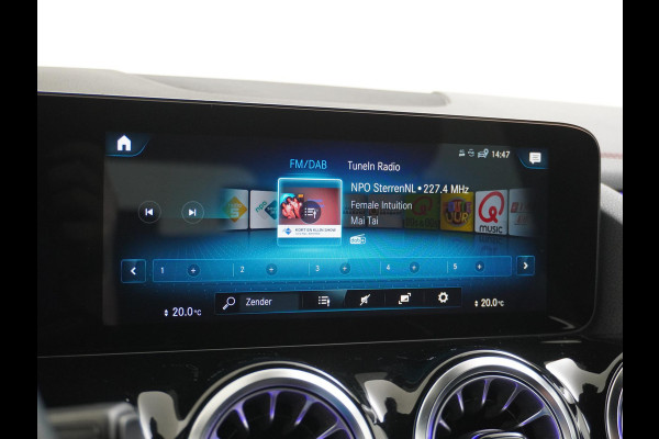 Mercedes-Benz EQA 250 67 kWh AMG AMBILIGHT | ADAPTIVE CRUISE | CAMERA | DODE HOEK | COMPLEET DEALER ONDERHOUDEN