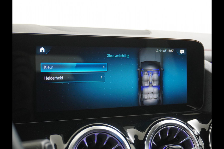 Mercedes-Benz EQA 250 67 kWh AMG AMBILIGHT | ADAPTIVE CRUISE | CAMERA | DODE HOEK | COMPLEET DEALER ONDERHOUDEN