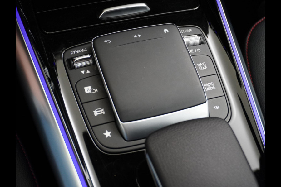 Mercedes-Benz EQA 250 67 kWh AMG AMBILIGHT | ADAPTIVE CRUISE | CAMERA | DODE HOEK | COMPLEET DEALER ONDERHOUDEN
