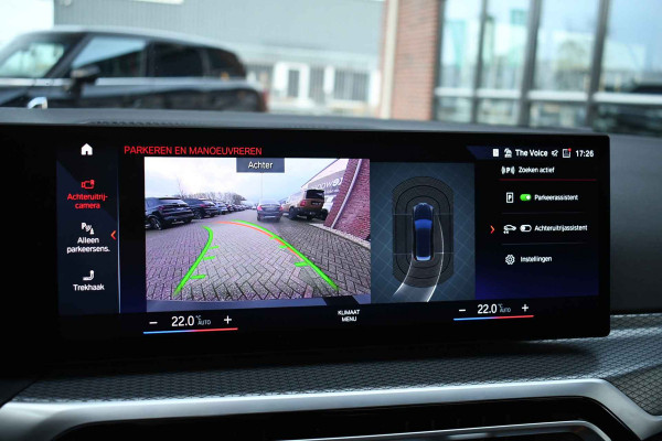 BMW 3 Serie Touring 330e xDrive M-Sport Pano ACC 19inch HUD El-zetels Camera