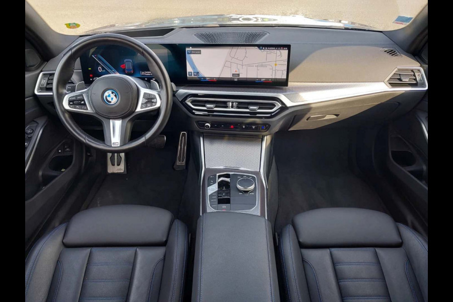 BMW 3 Serie Touring 330e xDrive M-Sport Pano ACC 19inch HUD El-zetels Camera