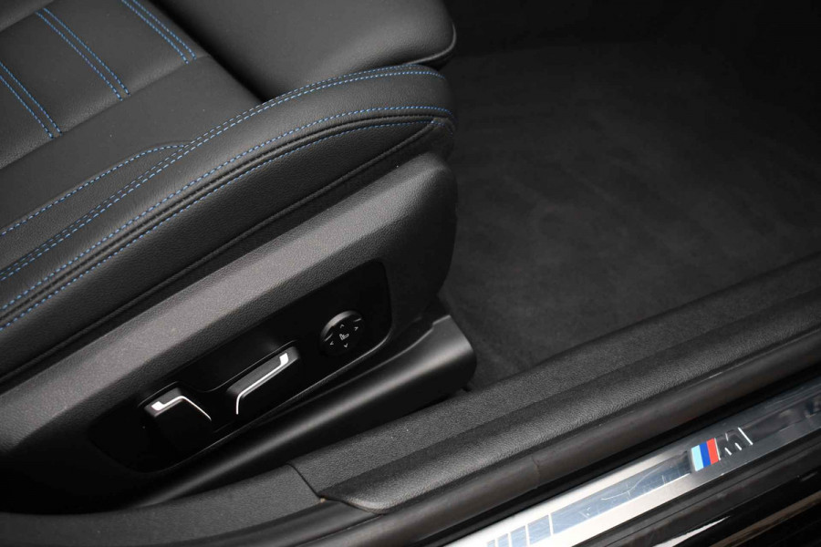 BMW 3 Serie Touring 330e xDrive M-Sport Pano ACC 19inch HUD El-zetels Camera