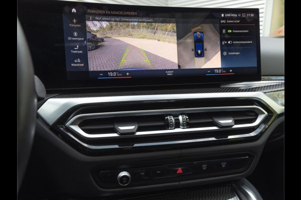 BMW i4 M50 - Dak - Memoryzetel - Trekhaak - Leder Dash - Driving + Parking Ass Prof