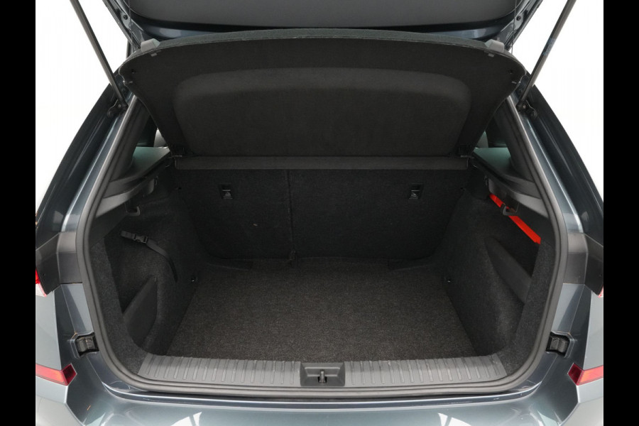Škoda Kamiq 1.0 TSI 110pk Sport Business Navi via App Pdc Clima Lm Velgen 298