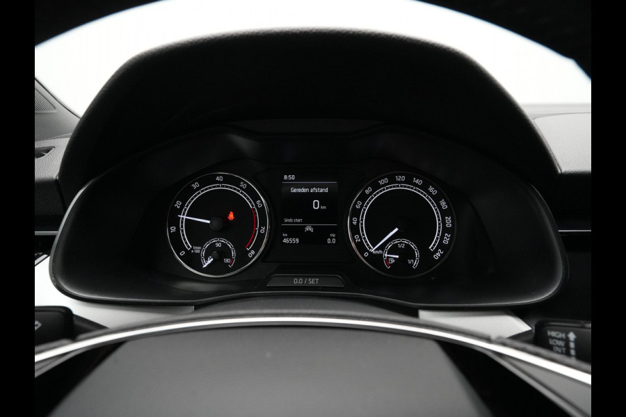 Škoda Kamiq 1.0 TSI 110pk Sport Business Navi via App Pdc Clima Lm Velgen 298