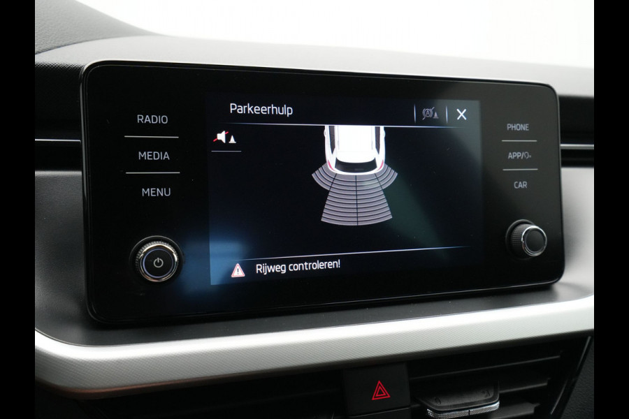 Škoda Kamiq 1.0 TSI 110pk Sport Business Navi via App Pdc Clima Lm Velgen 298