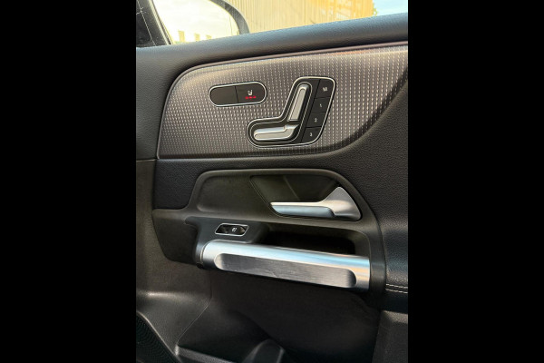 Mercedes-Benz Glb 200 Premium Plus - Panoramadak