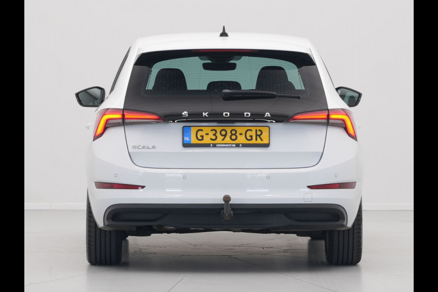 Škoda SCALA 1.0 TSI 115pk First Edition clima trekhaak 17'lm parkeersensors stoelverwarming