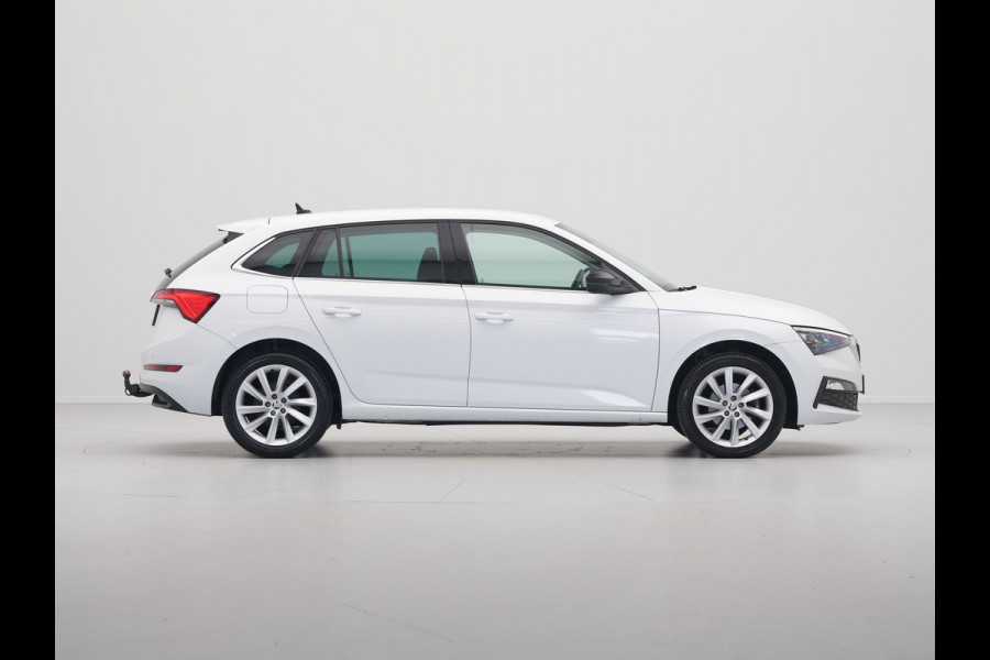 Škoda SCALA 1.0 TSI 115pk First Edition clima trekhaak 17'lm parkeersensors stoelverwarming