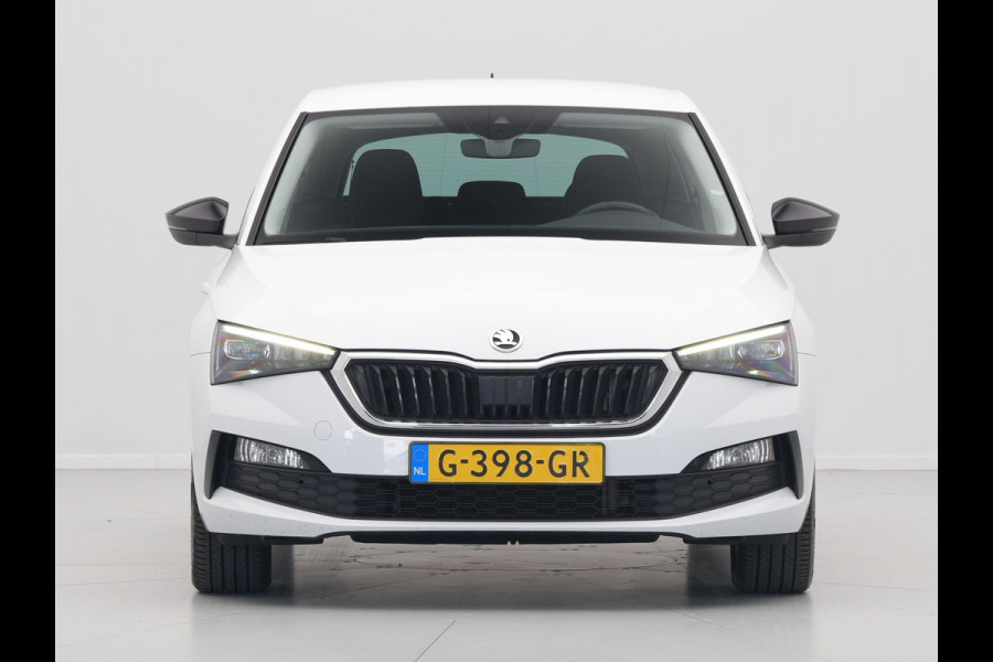 Škoda SCALA 1.0 TSI 115pk First Edition clima trekhaak 17'lm parkeersensors stoelverwarming